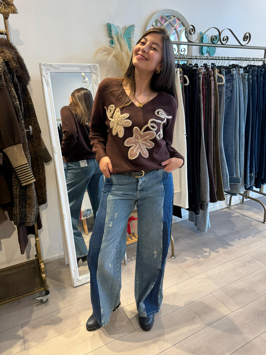 Tejido (sweater) bordado