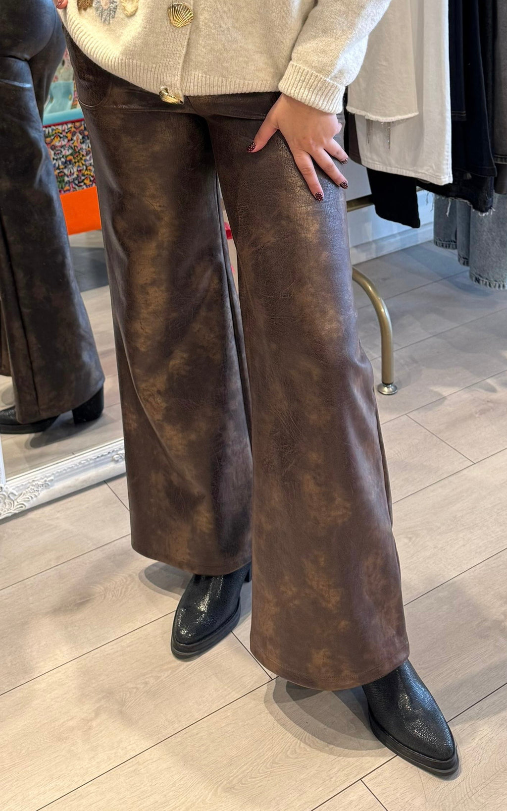 Pantalón metalizado palazzo