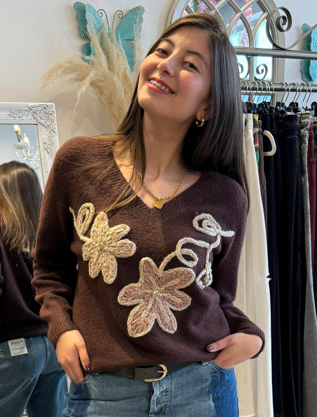 Tejido (sweater) bordado